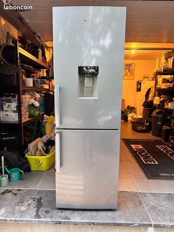 Refrigerateur-congélateur Samsung 339L