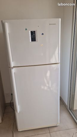Réfrigérateur-Congélateur Samsung 401L Total No Frost Grand VolumePrix demandé 240 Prix indicatif 519