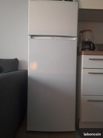 Réfrigérateur + congélateur