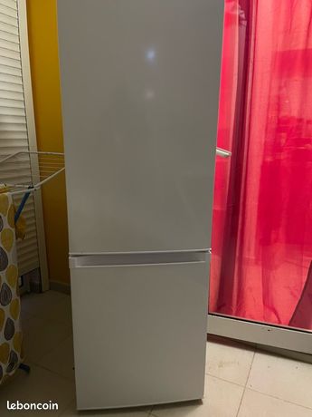 Réfrigerateur de 4 Mois