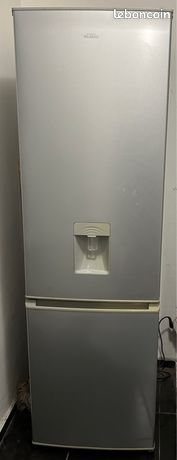 Réfrigérateur frigo congélateur VALBERG inox distributeur deau en parfait état de marche