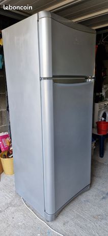 Réfrigérateur Indesit grande capacité