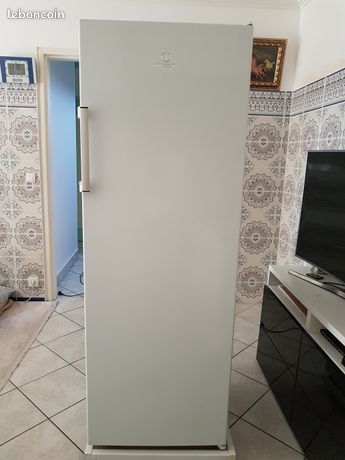 Réfrigérateur indesit