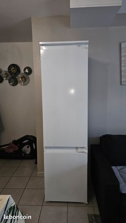 Réfrigérateur intégrable whirpool