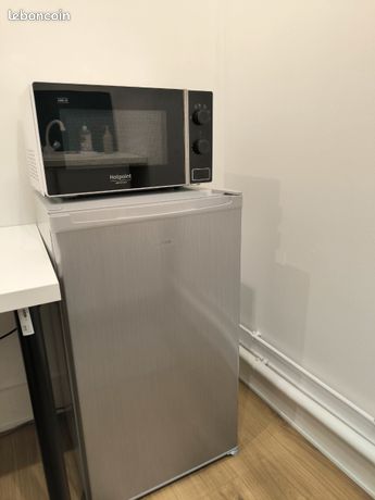 Réfrigérateur + Micro-ondes État neuf Très bon état