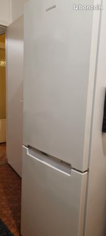 Réfrigérateur Samsung Digital Inverter Excellent état silencieux et économique