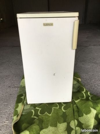 Réfrigérateur table