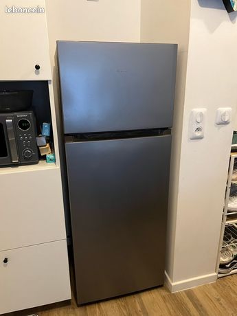 Réfrigérateur VALBERG 165 L