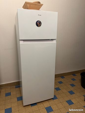 Réfrigérateur 2 portes 206L