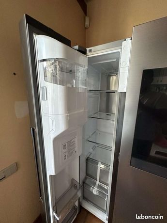 Réfrigérateur Américain Samsung Family Hub™ 614 L Inox Premium