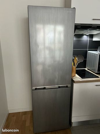 Réfrigérateur congélateur SHARP Inox