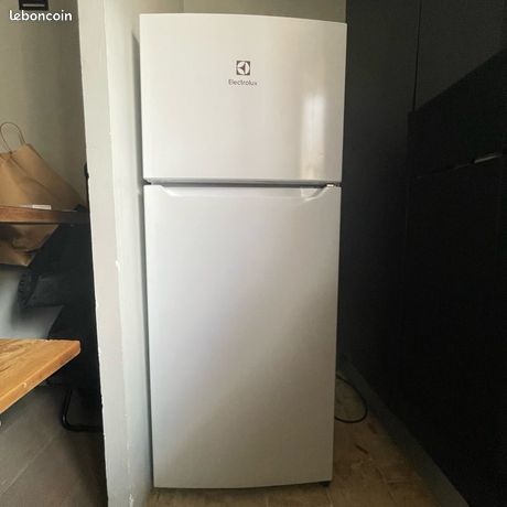Réfrigérateur electrolux