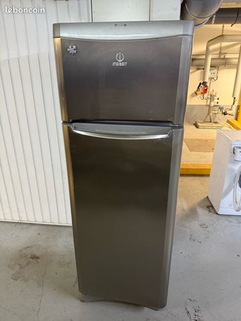 Réfrigérateur Indesit
