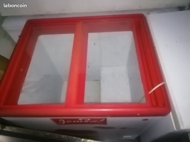 Réfrigérateurs à glaces vitré et non vitré 120 chacun