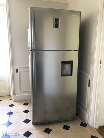 Refrigirateur-congelateur americain samsung neuf