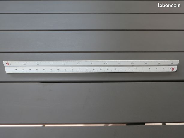 Regle a echelle de reduction