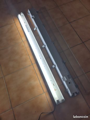 Réglettes électriques 2 tubes traditionnels de 36 w