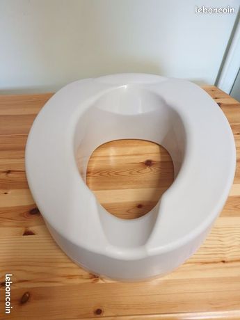 Rehausseur wc adulte neuf jamais utilisé Idéal après opération chirurgicale hanche ou autre à récupérer à Tours