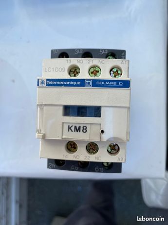 Relai contacteur telemecanique Schneider square D tetra tri