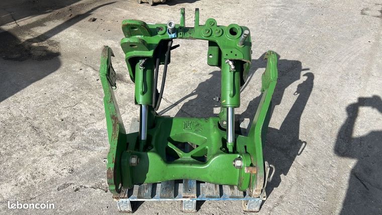 Relevage avant john deere 6155m