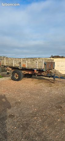 Remorque agricole tribenne
