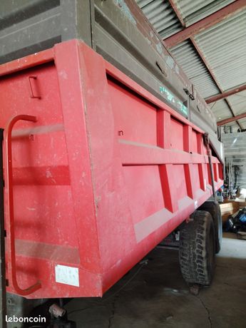 Remorque élévatrice monocoque