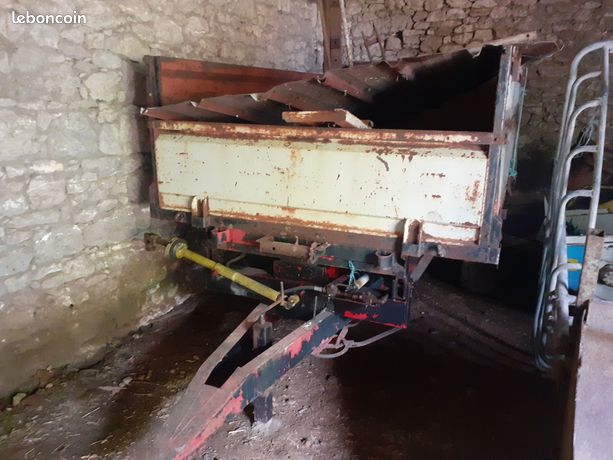 Remorque élévatrice