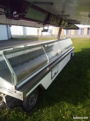 Remorque magasin réfrigérée et essieu télécommandé