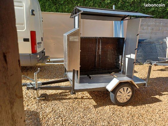 Remorque rotissoire a bois