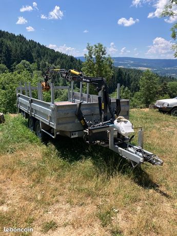 Remorque avec grue