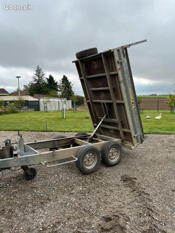 Remorques benne et plateau