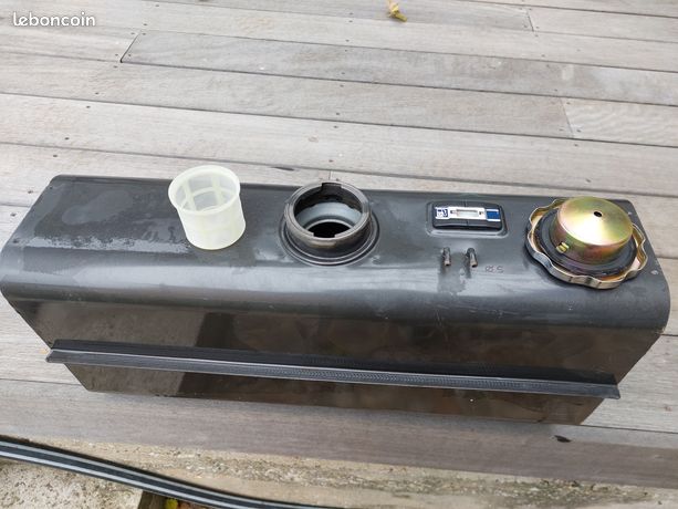 Réservoir à carburant G.O. Ou fioul environ 20 litres