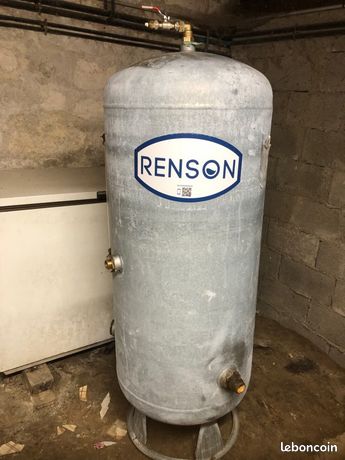 Réservoir eau 300 litres neuf