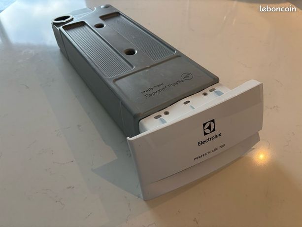 Réservoir eau pour sèche linge Electrolux