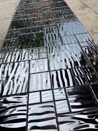 RESTE 15 plaques 30x30cm ép 8mm de carrelage en mosaïque sous plastique en INOX MARTELE FACILE DE POSE