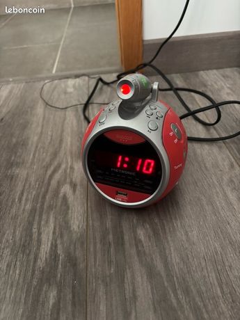 Réveil avec projecteur et port usb Gully