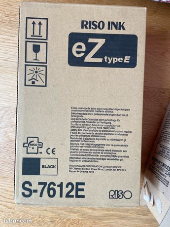 RISO Cartouches dencre noire neuves et Master