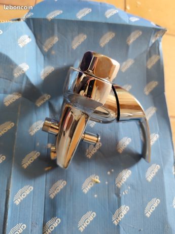 Robinet mural bain douche