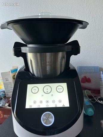 Robot Arthur Martin Connecter