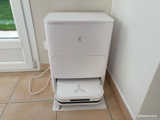 Robot aspirateur laveur Ecovacs OMNI X5