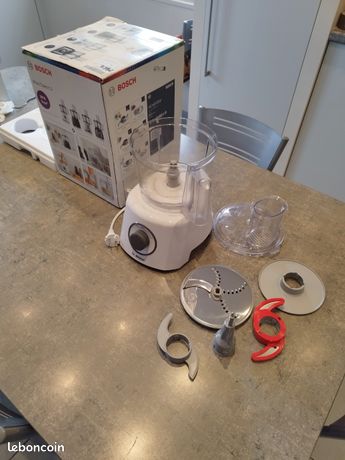 Robot Bosch multitalent 3 neuf