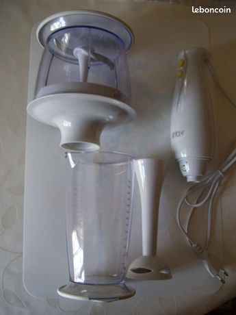 Robot mixeur avec vase gradué et bol pour mouliner Sinbo Supports antidérapants