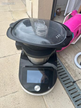 Robot multifonctions Arthur Martin