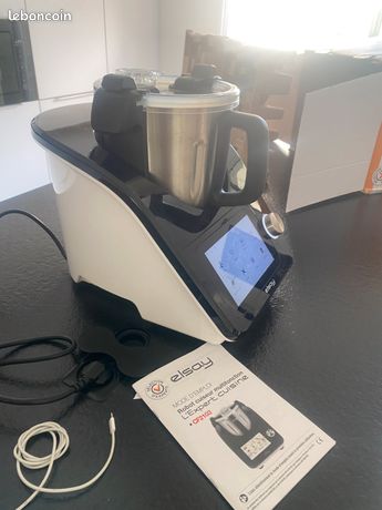 Robot multifonctions connecté