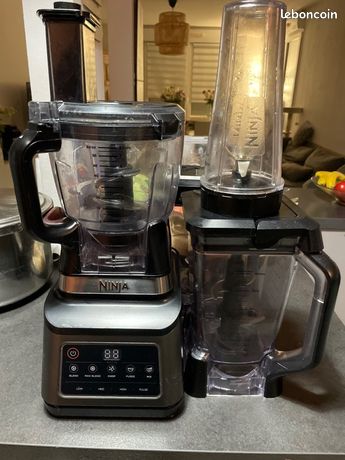 Robot ninja multifonctions blender valeur neuf 249 euros