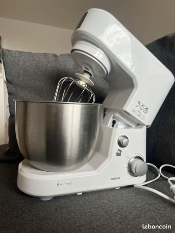 Robot pâtissier avec accessoires Proline