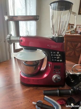 Robot pâtissier avec tous les accessoires