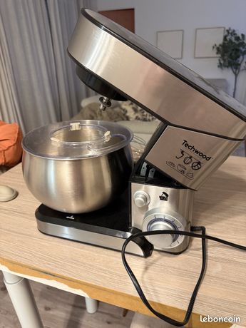 Robot Pâtissier multifonctions 3 accessoires