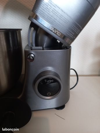 Robot pâtissier petrin