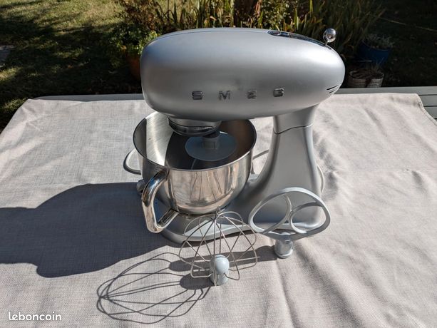 Robot patissier SMEG